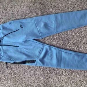COPY - Nike blue tech fleece